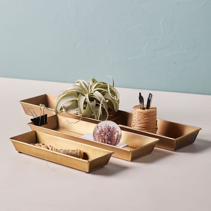 These Affordable Planter Trays Will Save Your Window Sills Apartment